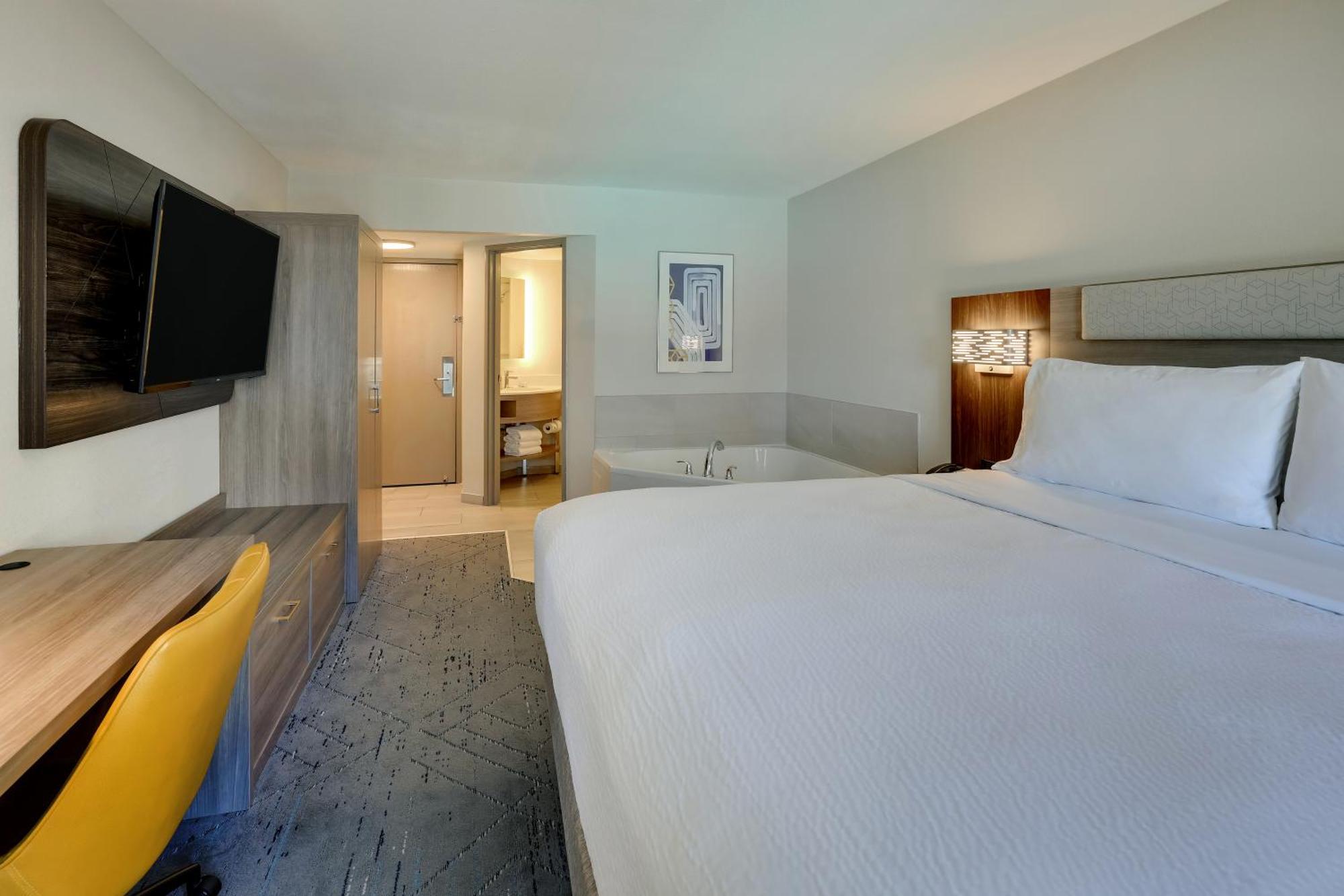 Holiday Inn Express Hotel & Suites Branson 76 Central By Ihg Exterior foto