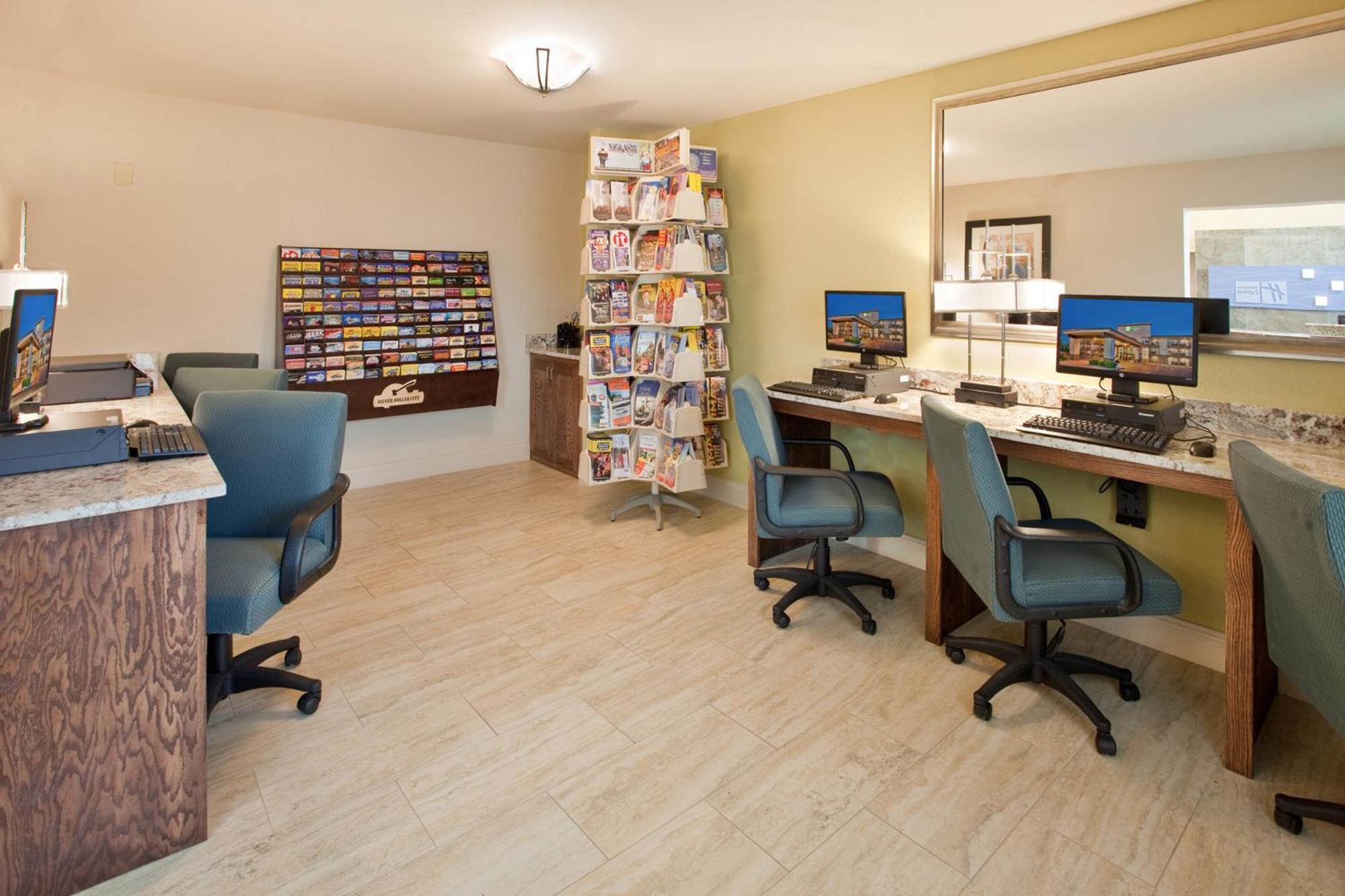 Holiday Inn Express Hotel & Suites Branson 76 Central By Ihg Exterior foto